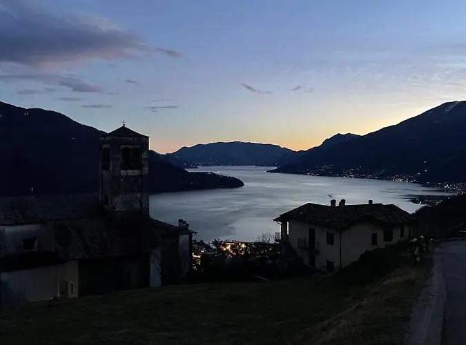 Appartement Delfina Mansarda Vercana
